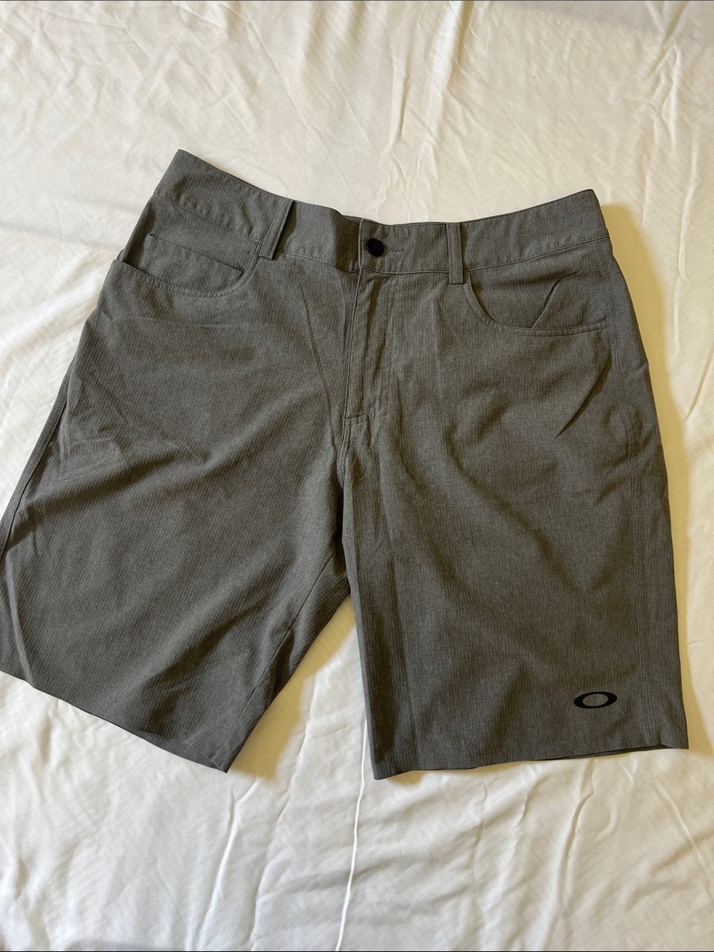 Oakley Take Pro Golf Shorts Gray Men's Size 33  product code FOA400707